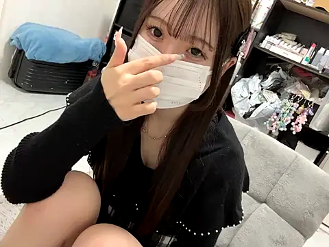Snapshot of nano-da-u chatting on 10-22-25, 03:00 nano-da-u online show from 10-22-25, 03:00