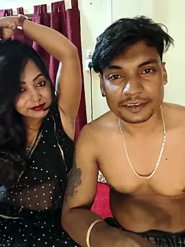 Snapshot of Hotbhabi305 chatting on 03-15-26, 05:20 Hotbhabi305 online show from 03-15-26, 05:20