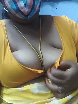 Snapshot of TAMIL_ELAKKIYA chatting on 06-12-26, 05:32 TAMIL ELAKKIYA online show from 06-12-26, 05:32