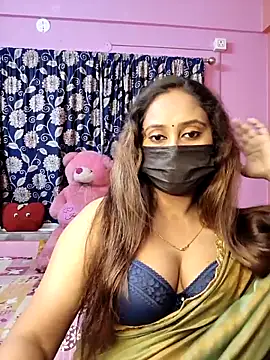 Snapshot of Cute-lusi chatting on 04-26-26, 07:11 Cute-lusi online show from 04-26-26, 07:11