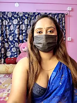Snapshot of Cute-lusi chatting on 04-12-26, 07:39 Cute-lusi online show from 04-12-26, 07:39