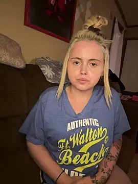 JuicyExxxperience online show from 04-02-26, 10:22