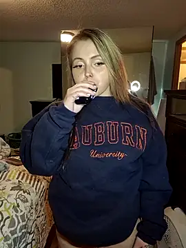 JuicyExxxperience online show from 11-17-25, 01:37