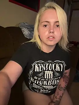 JuicyExxxperience online show from 04-04-26, 10:44