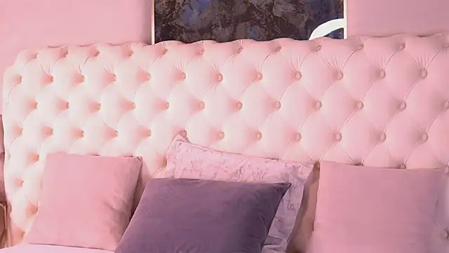 BellaNoirre online show from 03-28-26, 07:04