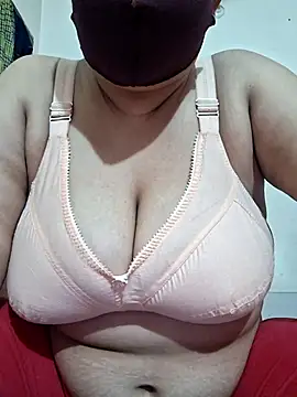 Hot-Rimi01 online show from 04-19-26, 05:25