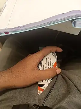 Snapshot of hotboy43339 chatting on 10-29-25, 11:53 hotboy43339 online show from 10-29-25, 11:53