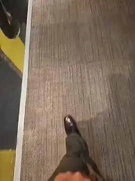 Snapshot of hotboy43339 chatting on 02-23-26, 02:35 hotboy43339 online show from 02-23-26, 02:35