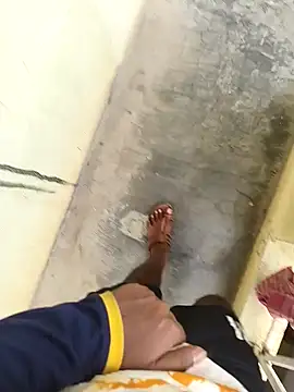 Snapshot of hotboy43339 chatting on 11-08-25, 04:38 hotboy43339 online show from 11-08-25, 04:38