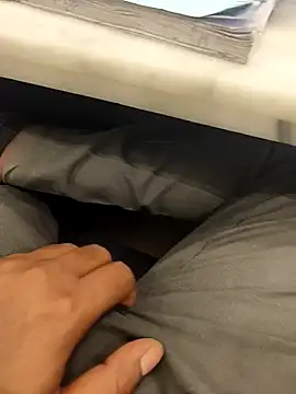 Snapshot of hotboy43339 chatting on 02-20-26, 09:00 hotboy43339 online show from 02-20-26, 09:00