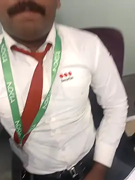 Snapshot of hotboy43339 chatting on 12-03-25, 05:30 hotboy43339 online show from 12-03-25, 05:30