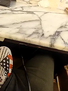 Snapshot of hotboy43339 chatting on 02-01-26, 02:43 hotboy43339 online show from 02-01-26, 02:43