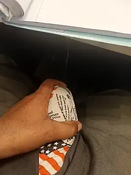 Snapshot of hotboy43339 chatting on 02-24-26, 03:40 hotboy43339 online show from 02-24-26, 03:40