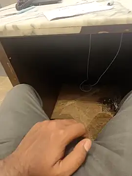 Snapshot of hotboy43339 chatting on 02-16-26, 04:27 hotboy43339 online show from 02-16-26, 04:27