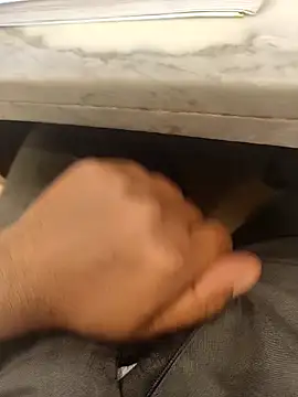 Snapshot of hotboy43339 chatting on 02-10-26, 10:36 hotboy43339 online show from 02-10-26, 10:36