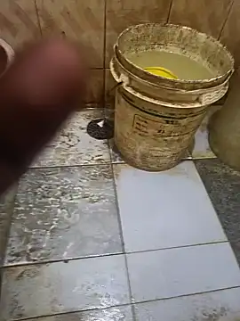 Snapshot of hotboy43339 chatting on 01-10-26, 09:59 hotboy43339 online show from 01-10-26, 09:59