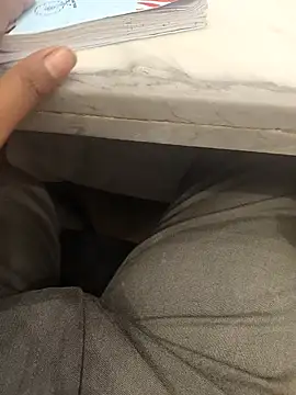 Snapshot of hotboy43339 chatting on 12-15-25, 09:15 hotboy43339 online show from 12-15-25, 09:15