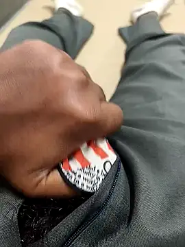 Snapshot of hotboy43339 chatting on 02-05-26, 09:54 hotboy43339 online show from 02-05-26, 09:54