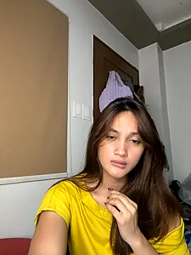 LanySylvia online show from 11-17-25, 05:17