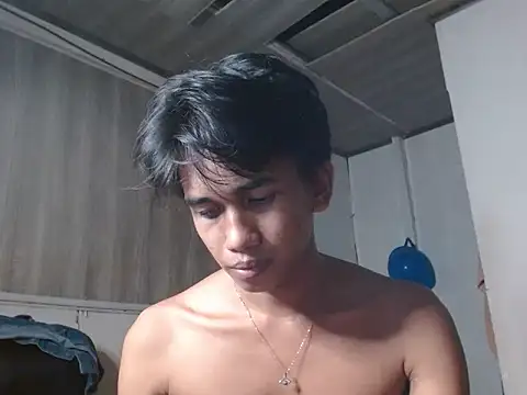 Snapshot of charlie0728 chatting on 09-18-25, 03:37 charlie0728 online show from 09-18-25, 03:37