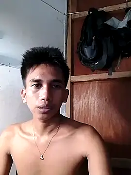 Snapshot of charlie0728 chatting on 10-10-25, 08:48 charlie0728 online show from 10-10-25, 08:48