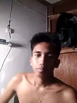 Snapshot of charlie0728 chatting on 10-09-25, 02:50 charlie0728 online show from 10-09-25, 02:50