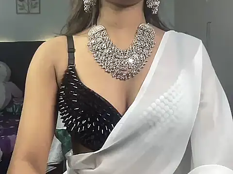 Snapshot of MonVilain01 chatting on 12-14-25, 12:50 MonVilain01 online show from 12-14-25, 12:50