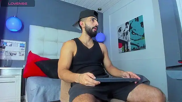 Yiyo10  online show from 02-14-26, 05:07