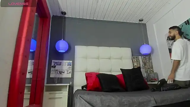 Yiyo10  online show from 02-08-26, 04:10