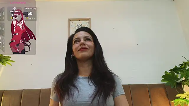 Snapshot of MashaPiink chatting on 05-27-26, 01:07 MashaPiink online show from 05-27-26, 01:07