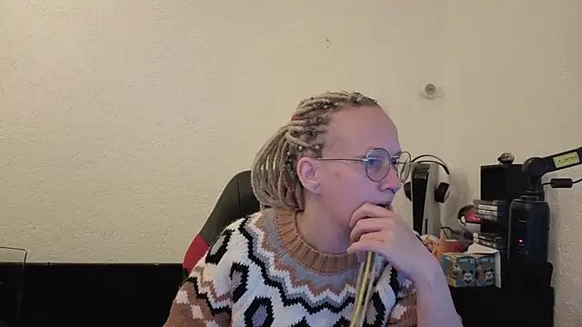 lisa yummi online show from 04-16-26, 03:29