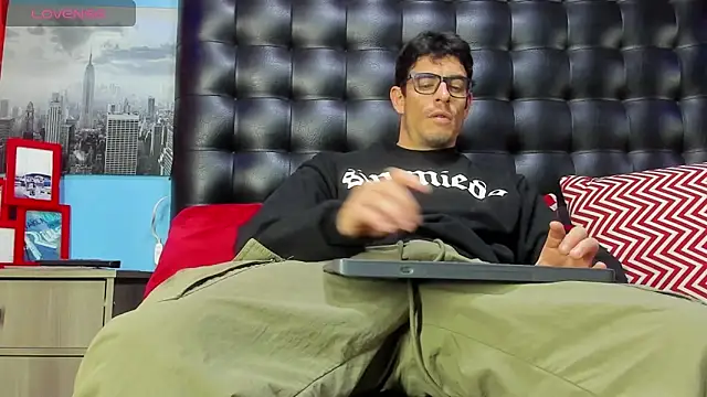 damian bull online show from 03-08-26, 01:58