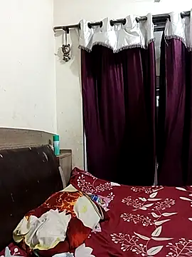 MEERAcle online show from 04-07-26, 04:31