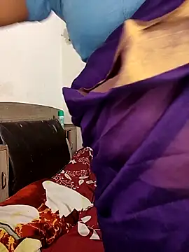 MEERAcle online show from 04-16-26, 03:24