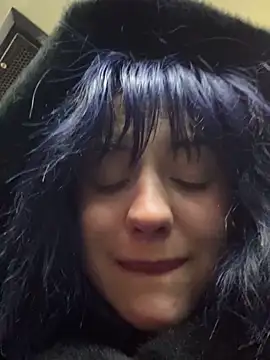 Only April online show from 02-21-26, 04:14