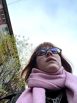 Only April online show from 11-08-25, 08:18