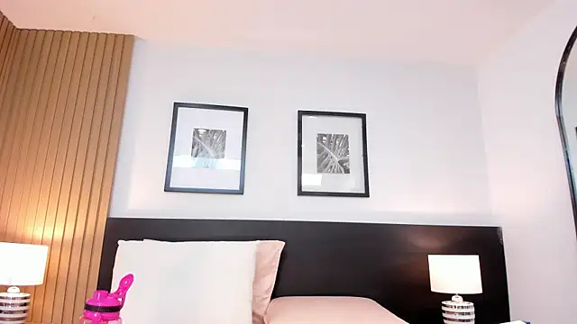 catalina jolie online show from 10-09-25, 03:56