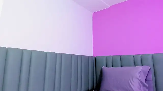 catalina jolie online show from 04-18-26, 12:57