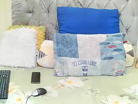 BigAssjuicy26 online show from 09-21-25, 05:40