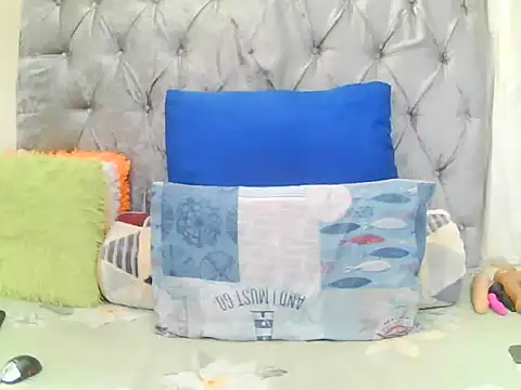 BigAssjuicy26 online show from 09-19-25, 08:57