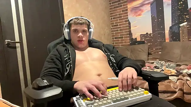 MusclePhantom online show from 03-10-26, 09:19