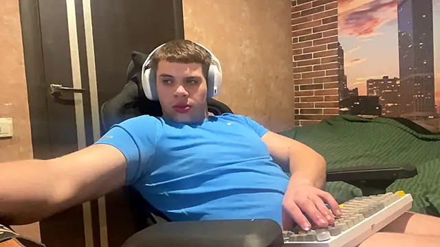 MusclePhantom online show from 02-26-26, 09:59