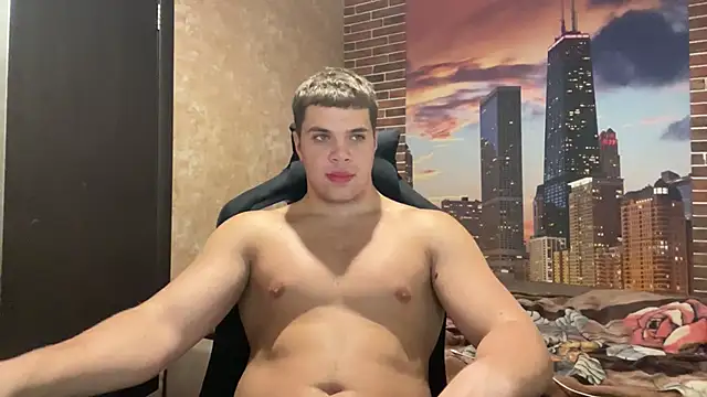 MusclePhantom online show from 11-11-25, 09:42