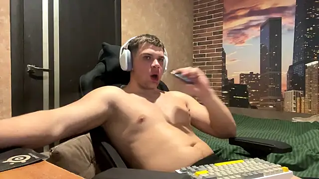 MusclePhantom online show from 02-22-26, 09:49