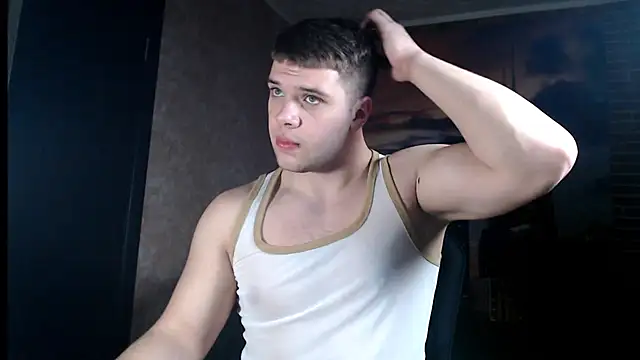 MusclePhantom online show from 04-02-26, 08:15