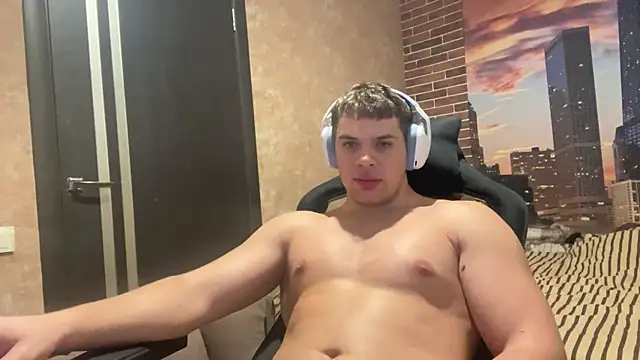 MusclePhantom online show from 12-15-25, 09:53