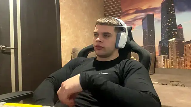 MusclePhantom online show from 02-16-26, 09:02