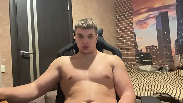 MusclePhantom online show from 12-16-25, 10:03