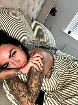 BELLABLACKXUK online show from 09-13-25, 01:00