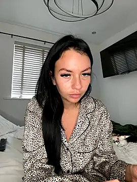 BELLABLACKXUK online show from 11-08-25, 12:42